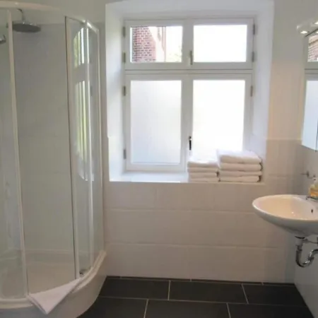 Gutshaus Zicker In Garz * Garz (Rugen)